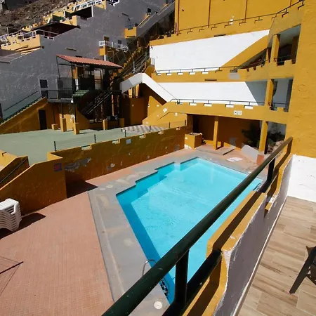Apartamento Two-bedroom Playa Del Cura With Views