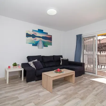 Two-bedroom Playa Del Cura With Views * Playa Del Cura (Gran Canaria)