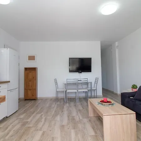 Apartamento Two-bedroom Playa Del Cura With Views